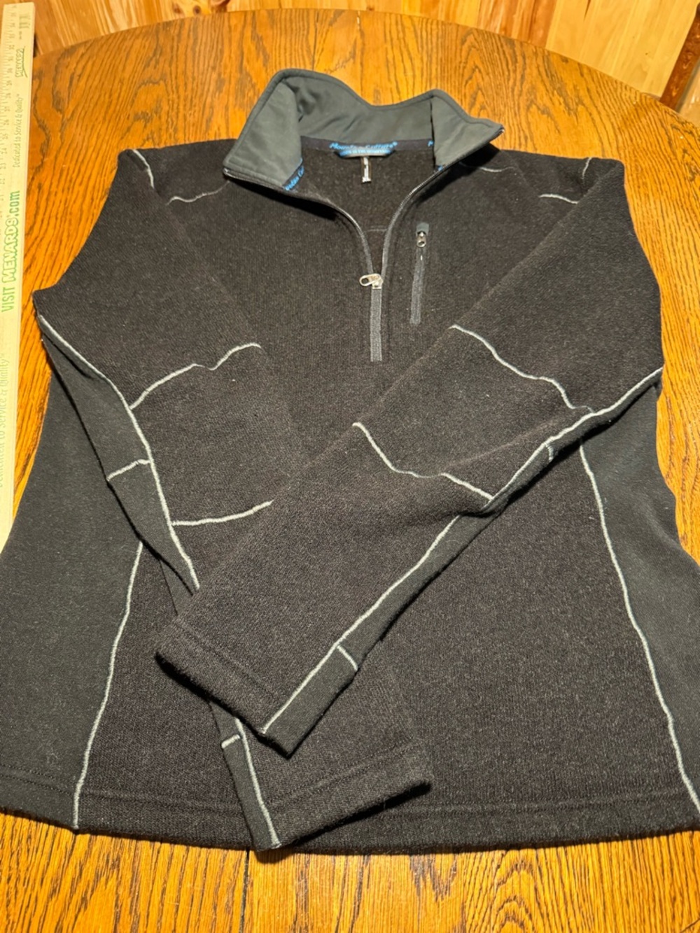 Women’s  Black Quarter-Zip Pullover Fleece with Contrast Seams XL